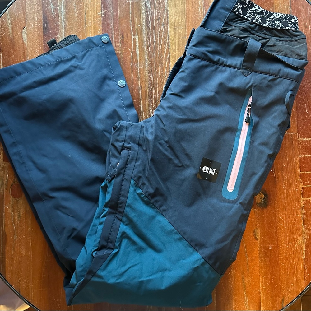 Women’s snow pants, ski and snowboard